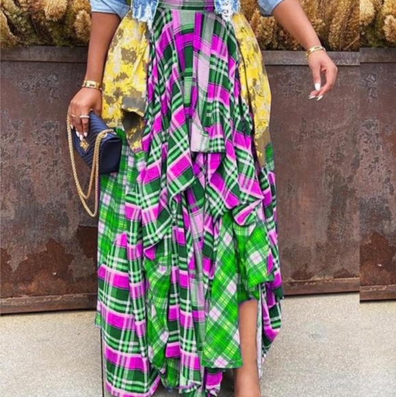 Checkered Maxi Skirt - Picture 2 of 3